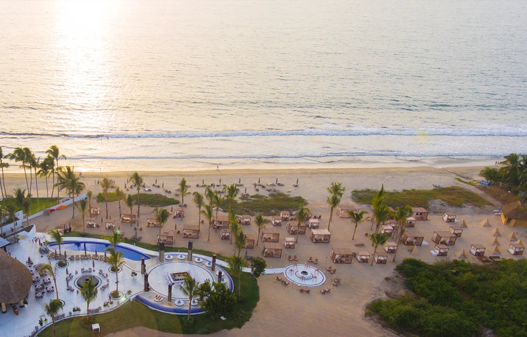 Atardecer desde la playa del Marival Distinct