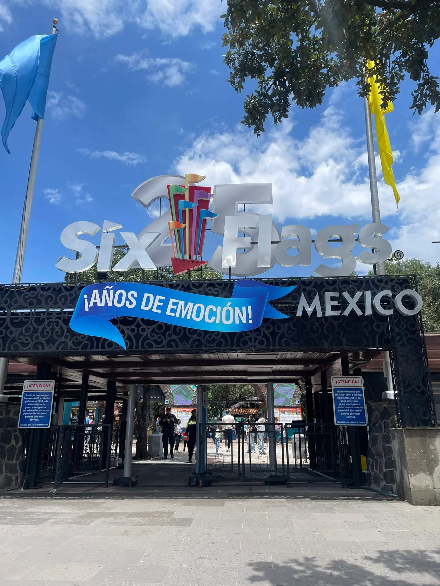 Vista aérea del parque Six Flags